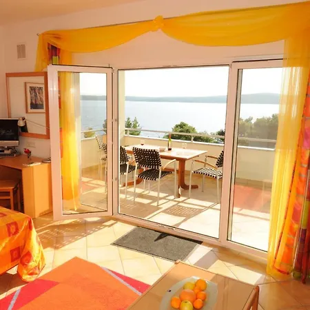 Apartment Casa-Gorma At The Beach, Apartment 130 Jelsa (Hvar)